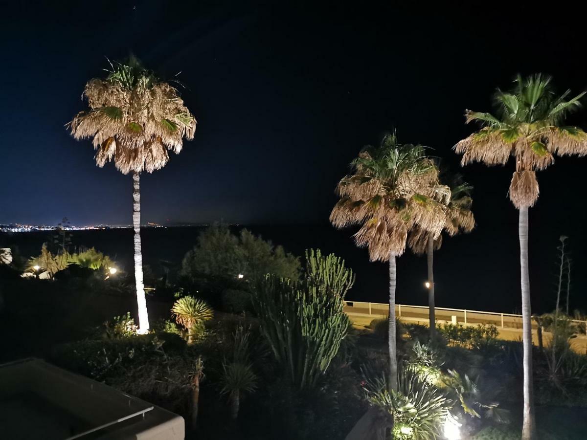 Sinfonia Del Mar Apartment Estepona Exterior photo
